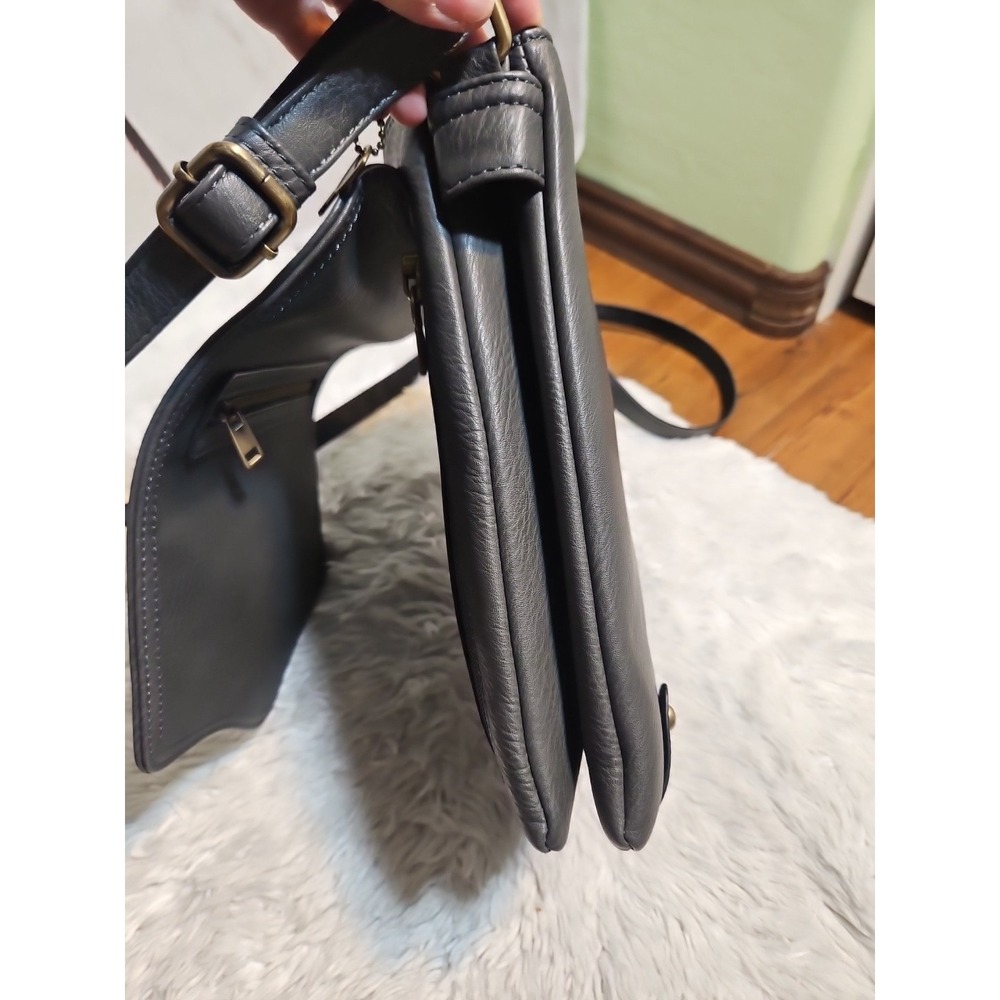 Jessie & James Handbags Nora Concealed Carry Lock And Key Crossbody - Dark Grey - Picture 9 of 16
